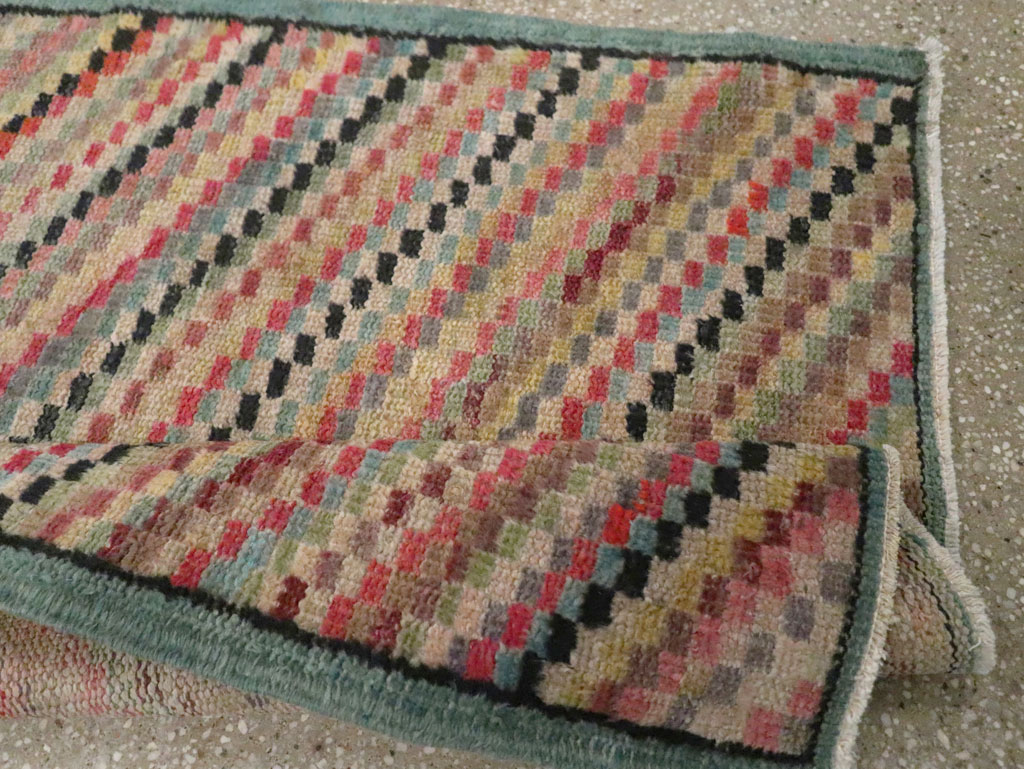 Vintage Turkish Anatolian Throw Rug, No.21933 - Staging