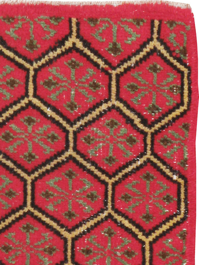Vintage Turkish Anatolian Rug, No.21942 - Staging