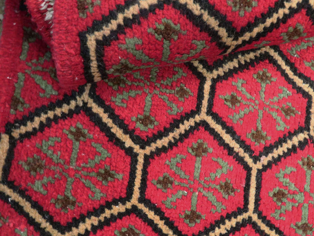 Vintage Turkish Anatolian Rug, No.21942 - Staging