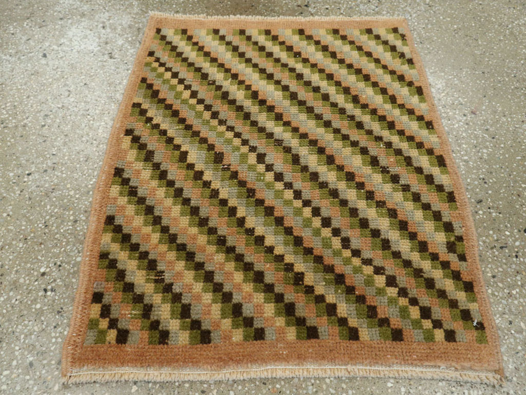 Vintage Turkish Anatolian Rug, No.21943 - Staging