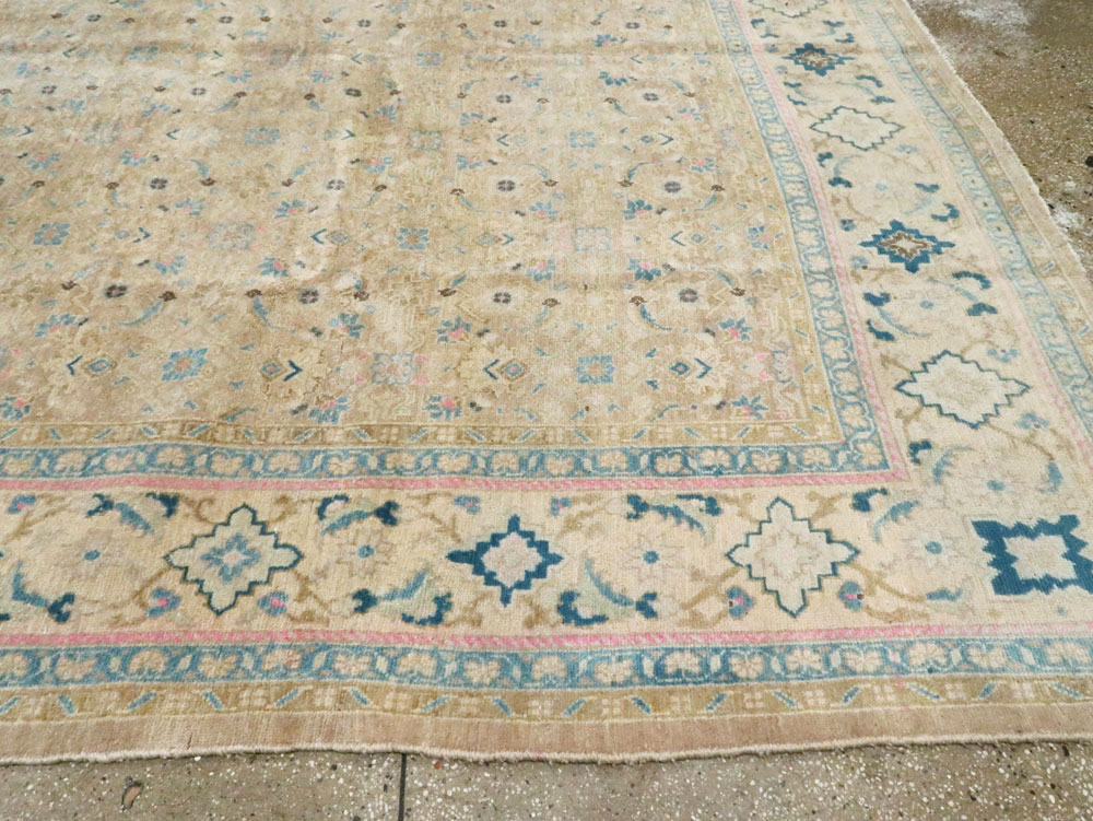 Antique  Persian Mahal Carpet, No.21969 - Staging