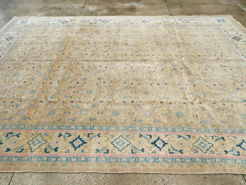 Antique  Persian Mahal Carpet, No.21969 - Staging