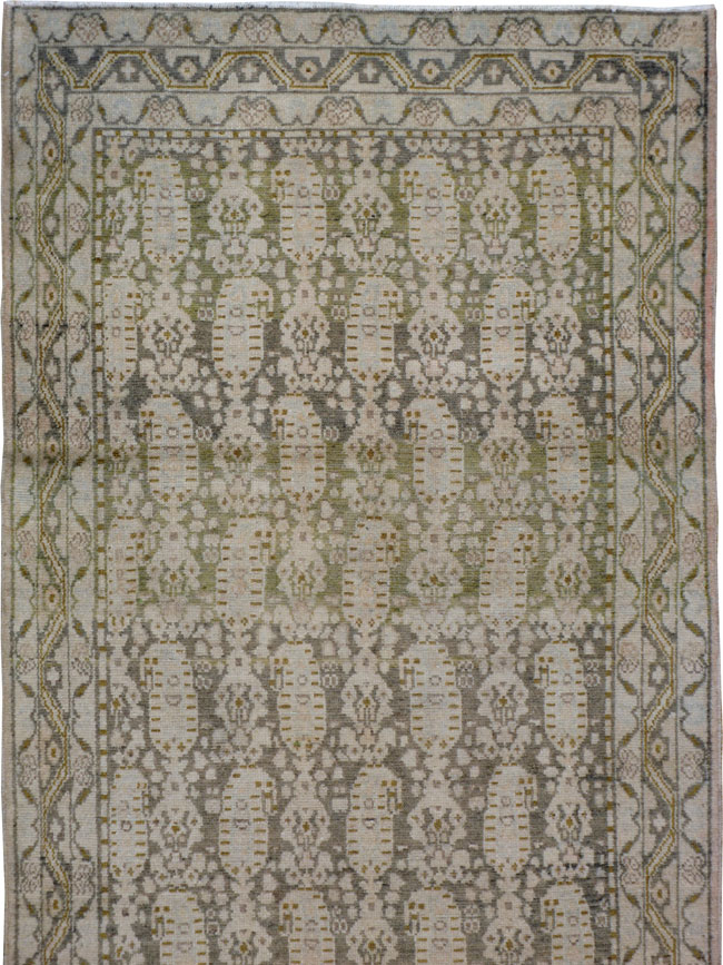 Vintage Persian Malayer Rug, No.21979 - Staging