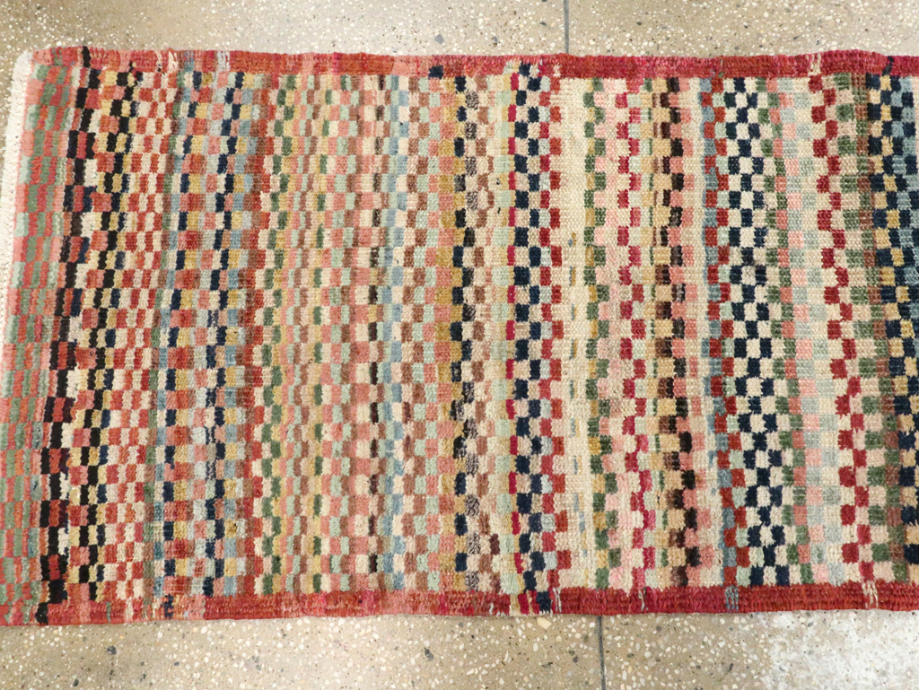 Vintage Turkish Anatolain Runner, No.22024 - Staging