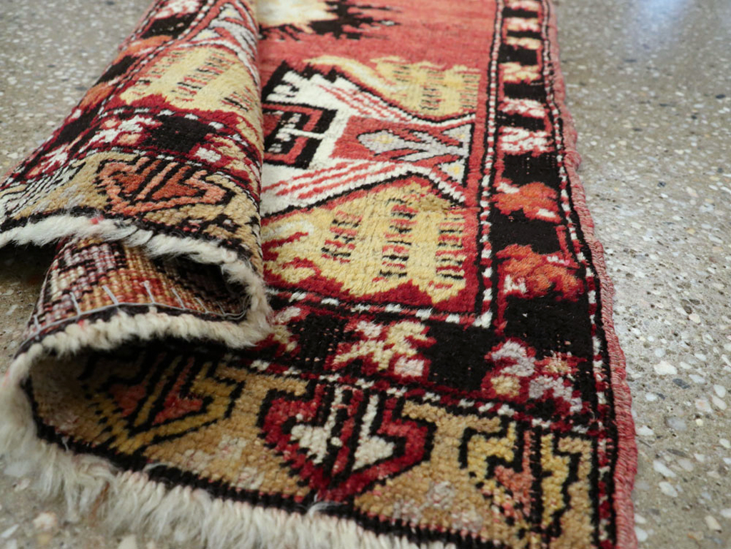 Vintage Turkish Oushak Rug, No.22039 - Staging