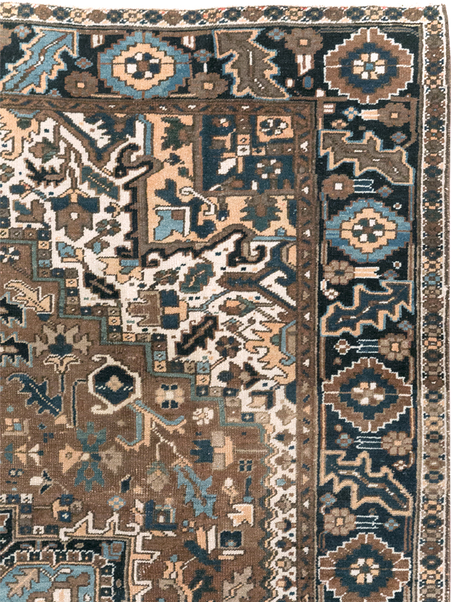 Vintage Persian Heriz Carpet, No.22064 - Staging