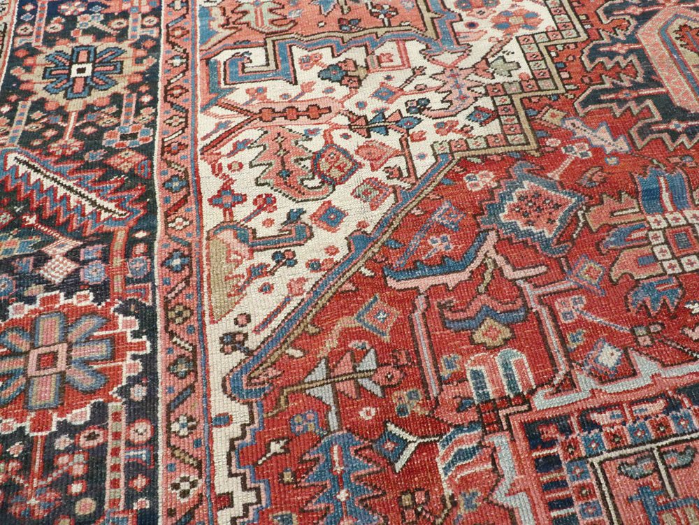 Vintage Persian Heriz Carpet, No.22066 - Staging