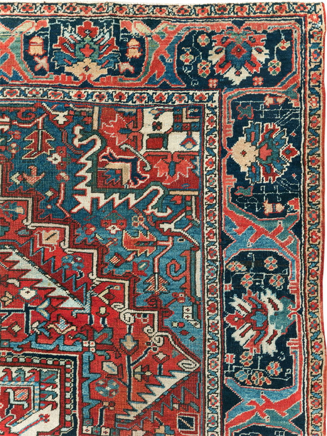Antique Persian Heriz Carpet, No.22067 - Staging