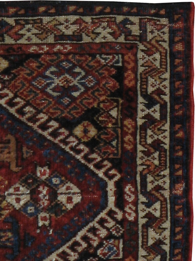Antique Persian Qashqai Rug, No.22076 - Staging