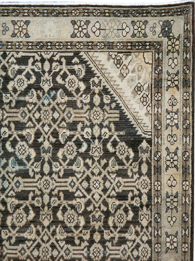 Vintage Persian Malayer Carpet, No.22111 - Staging