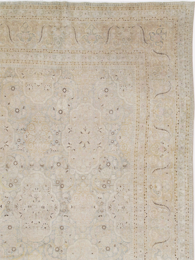 Vintage Persian Kashan Carpet, No.22122 - Staging