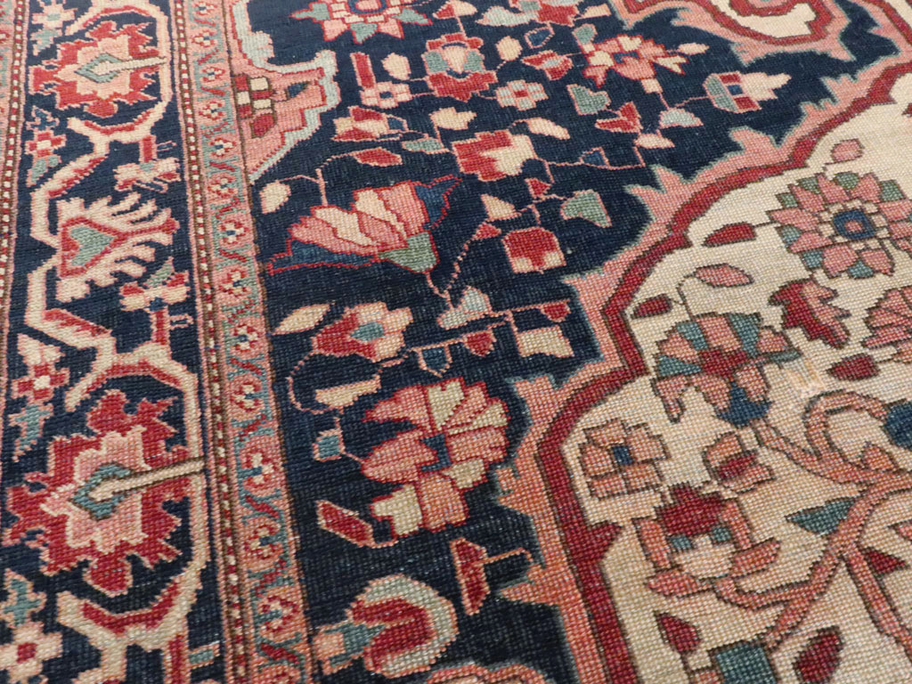 Antique Persian Sarouk Fereghan Rug, No.22163 - Staging