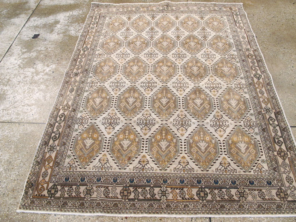 Vintage Persian Afshar Rug, No.22190 - Staging