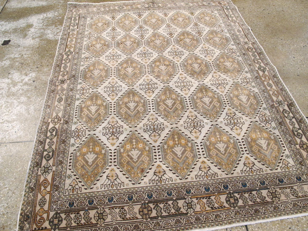 Vintage Persian Afshar Rug, No.22190 - Staging