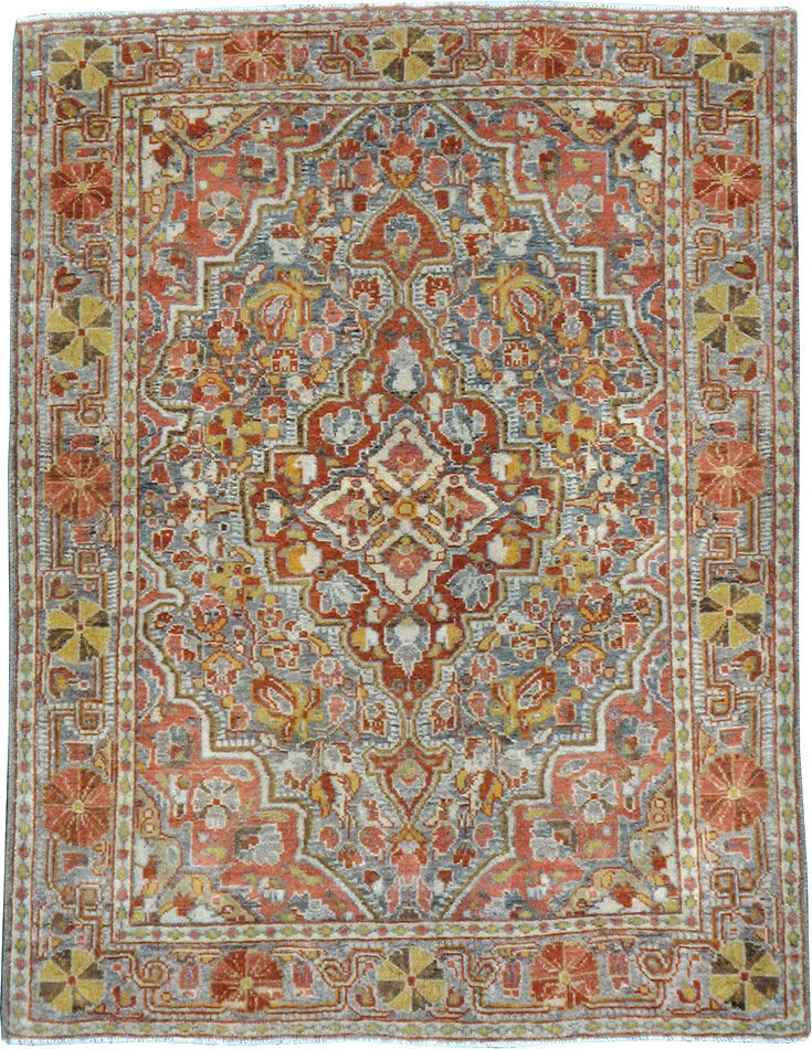 Antique Persian Sarouk Rug, No.22275 - Staging