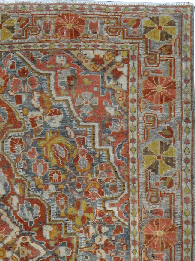 Antique Persian Sarouk Rug, No.22275 - Staging