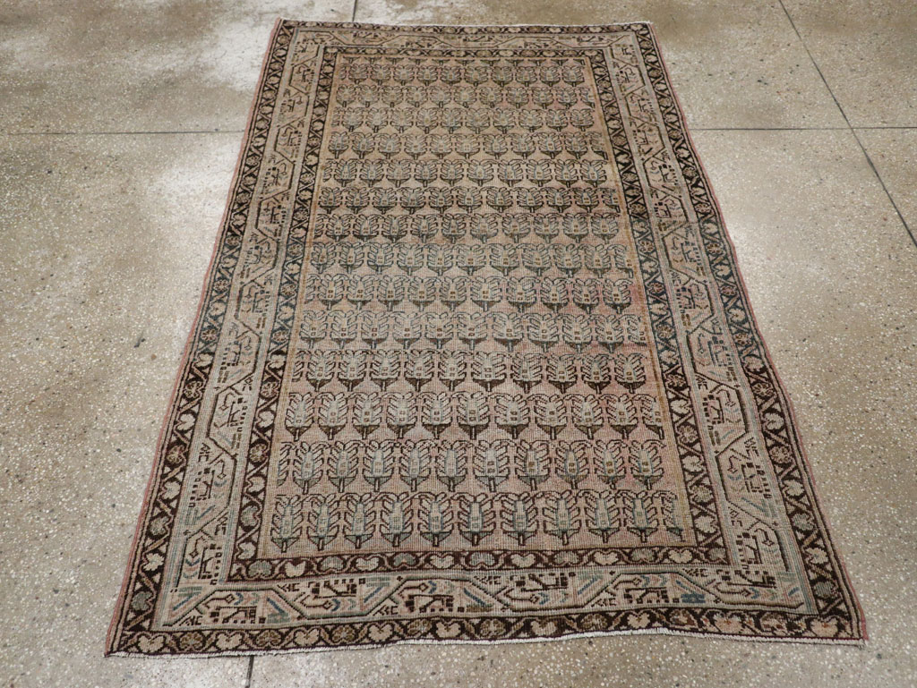 Vintage Persian Mahal Rug, No.22315 - Staging
