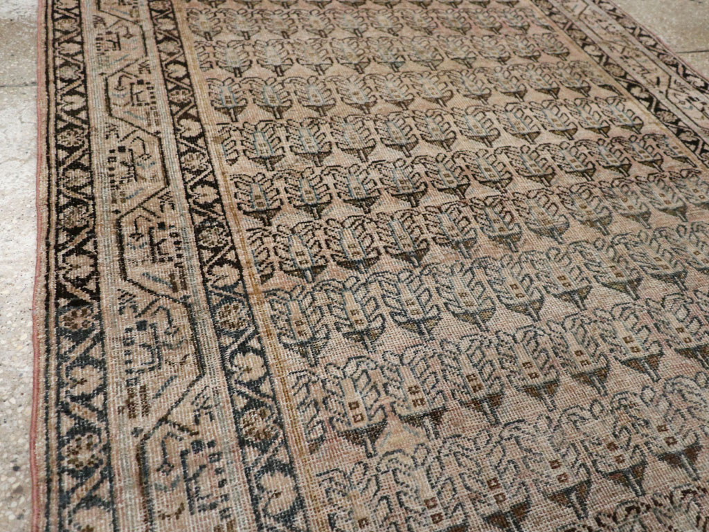 Vintage Persian Mahal Rug, No.22315 - Staging