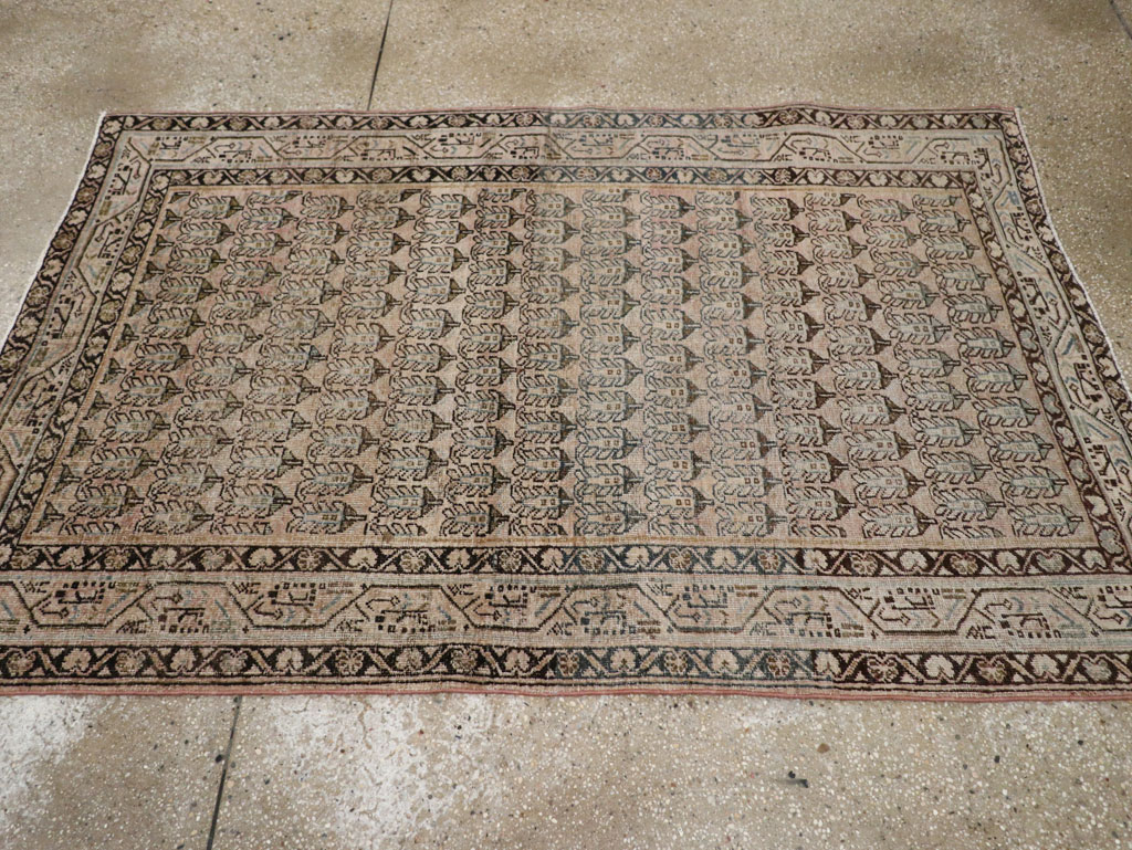 Vintage Persian Mahal Rug, No.22315 - Staging