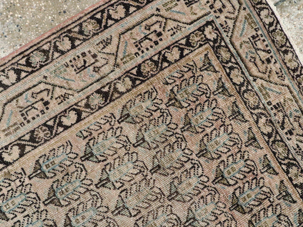 Vintage Persian Mahal Rug, No.22315 - Staging