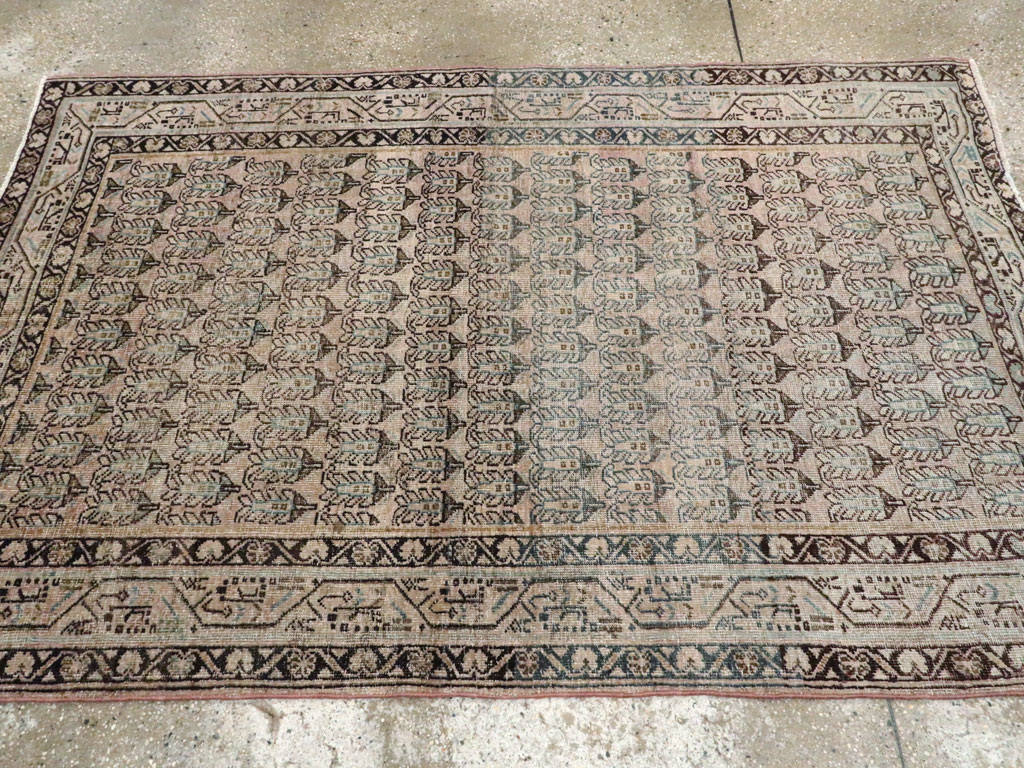 Vintage Persian Mahal Rug, No.22315 - Staging