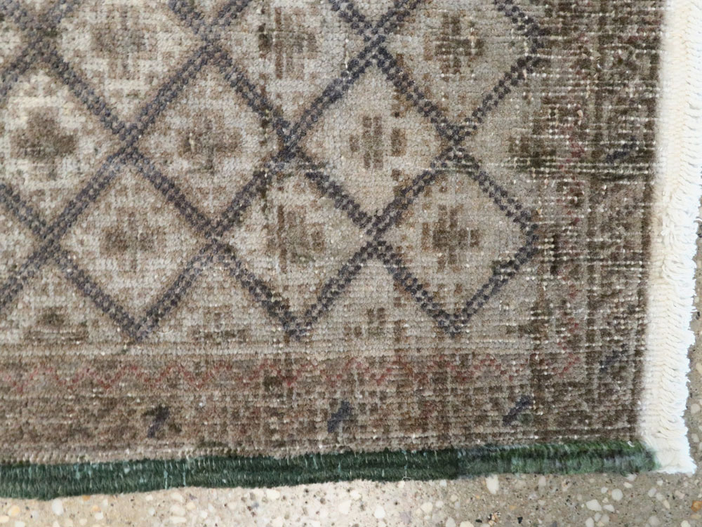 Vintage Persian Tabriz Rug, No.22322 - Staging