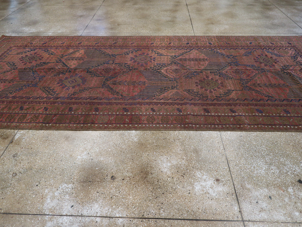 Antique Persian Baluch Carpet, No.22330 - Staging