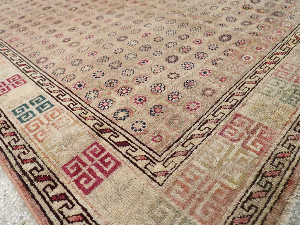 Antique Indian Agra Rug, No.22335 - Staging