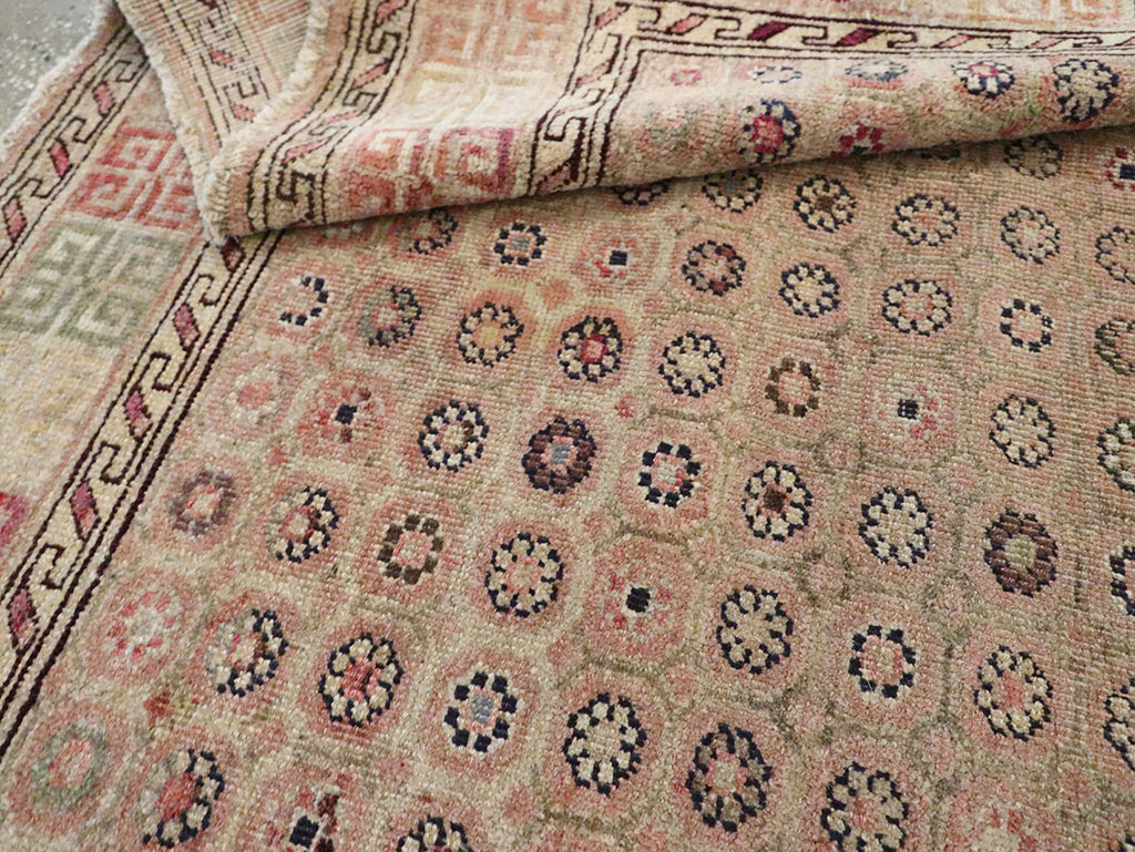 Antique Indian Agra Rug, No.22335 - Staging