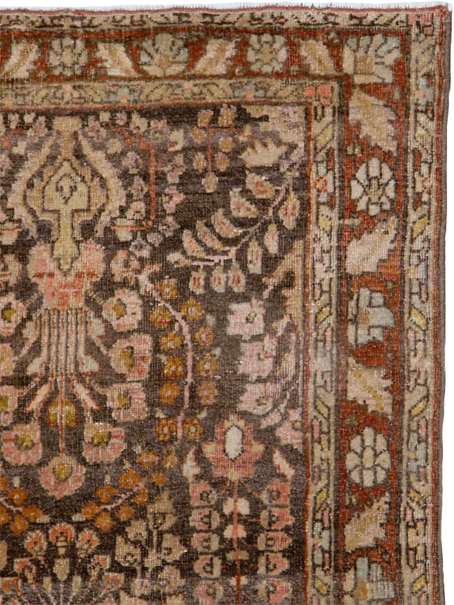 Vintage Persian Sarouk Rug, No.22346 - Staging