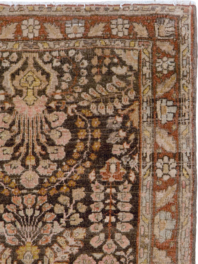 Vintage Persian Sarouk Rug, No.22346 - Staging
