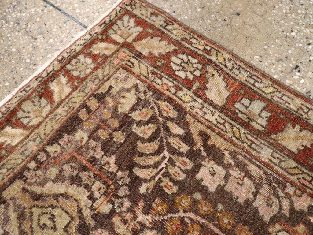 Vintage Persian Sarouk Rug, No.22346 - Staging