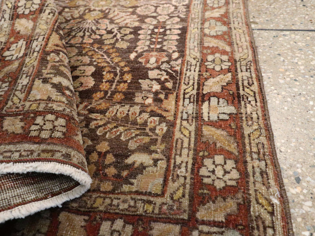 Vintage Persian Sarouk Rug, No.22346 - Staging