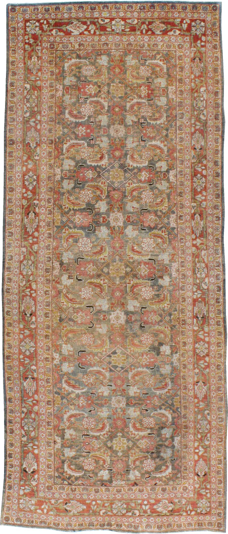 Antique Persian Mahal Rug, No.22392 - Staging