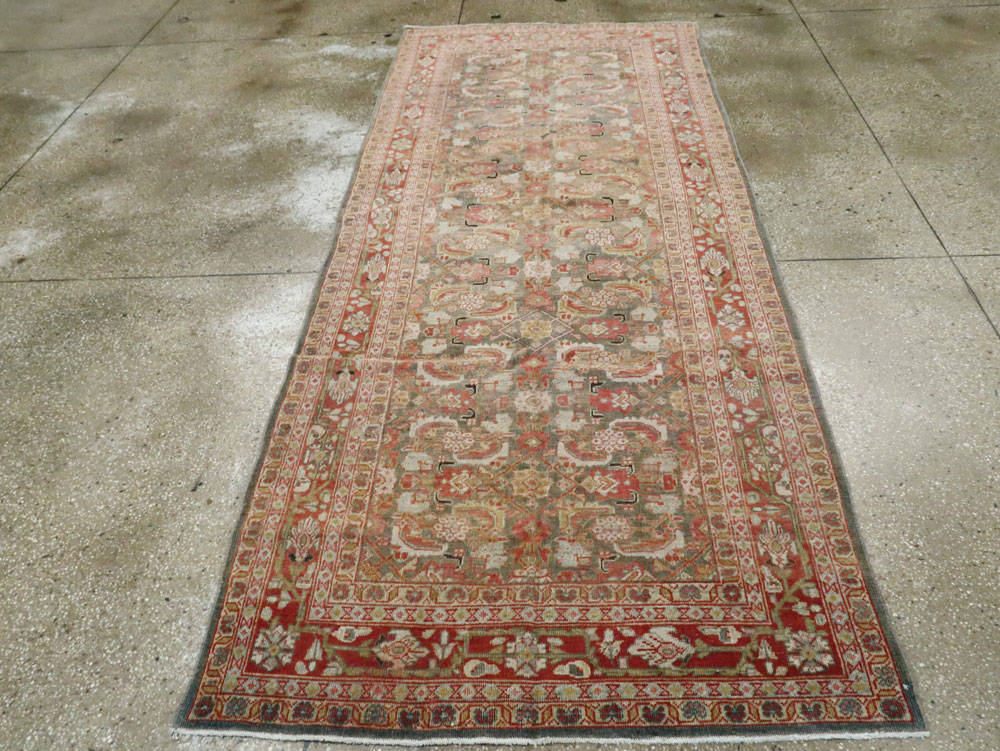 Antique Persian Mahal Rug, No.22392 - Staging