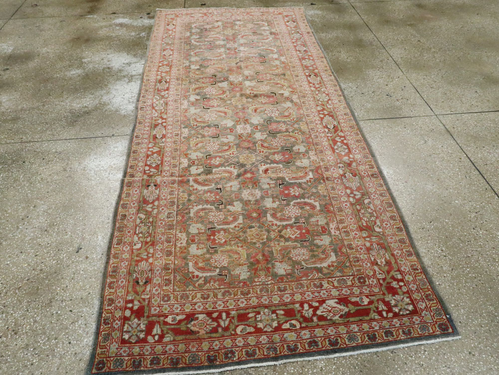 Antique Persian Mahal Rug, No.22392 - Staging