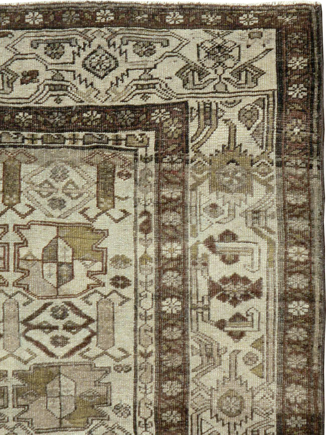 Antique Persian Kurd Bidjar Rug, No.22423 - Staging
