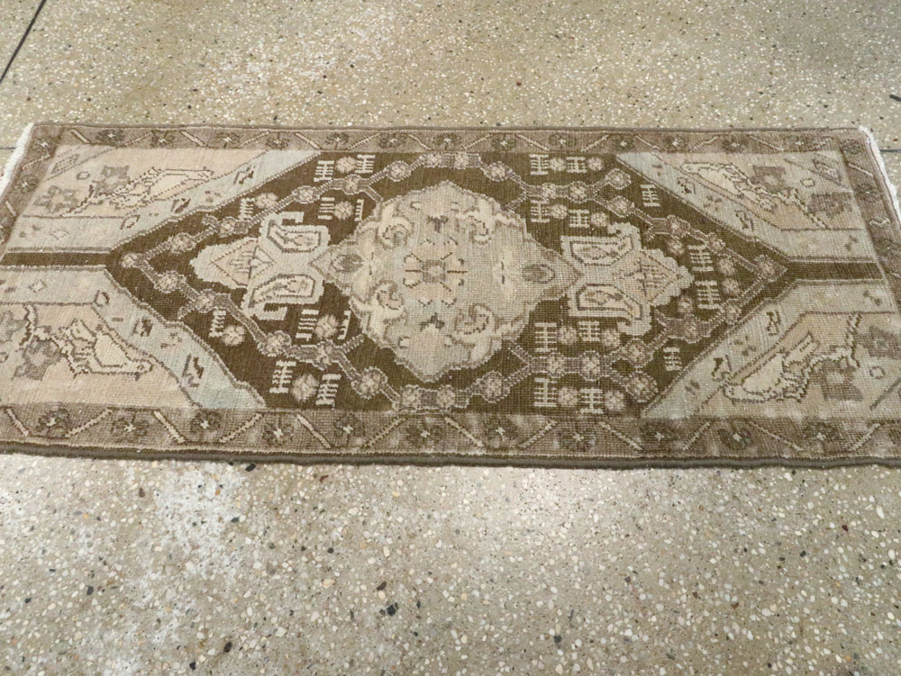 Vintage Persian Malayer Rug, No.22454 - Staging