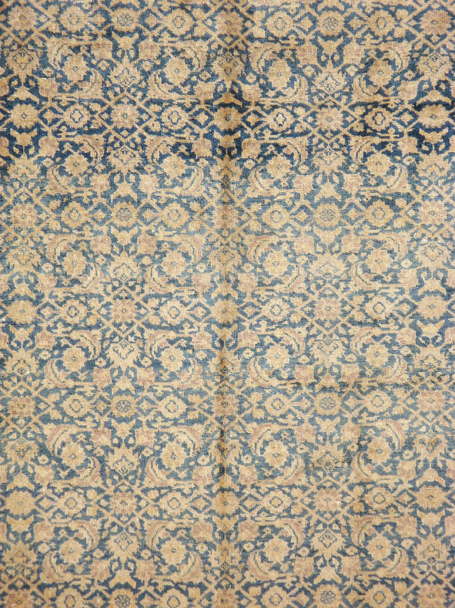 Antique Persian Mahal Carpet, No.22475 - Staging