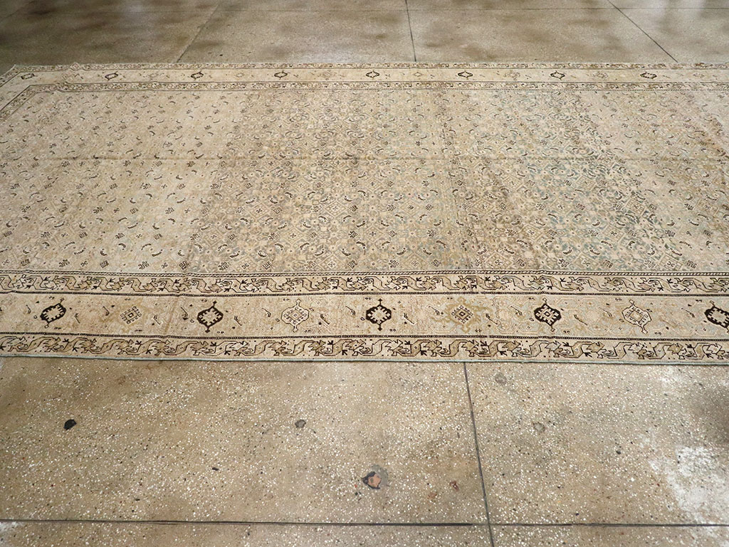 Vintage Persian Malayer Carpet, No.22494 - Staging