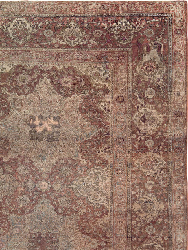 Antique Persian Isfahan Carpet, No.22505 - Staging