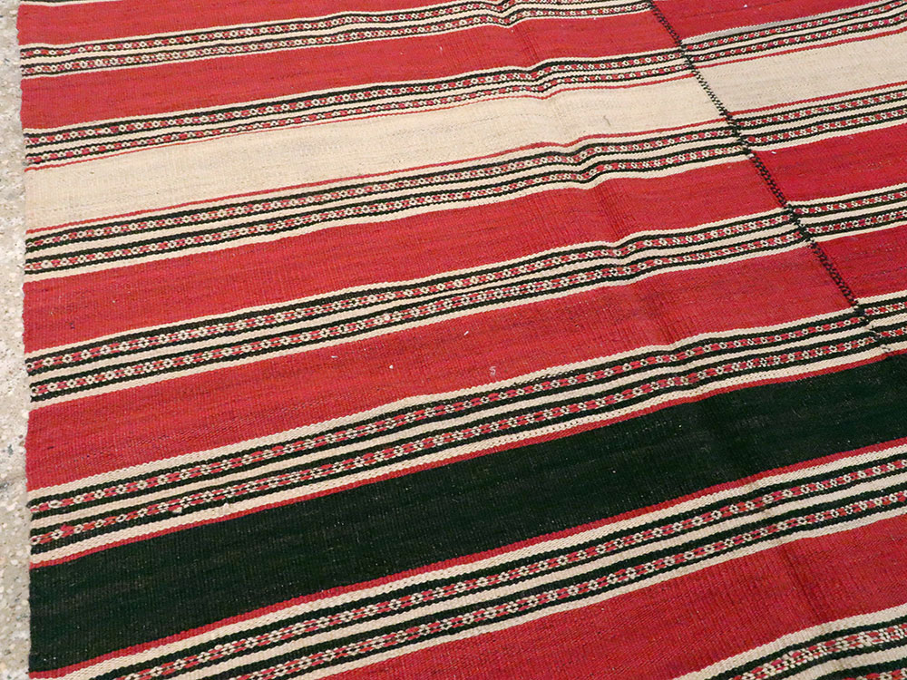 Vintage Persian Flat-weave Kilim, No.22508 - Staging