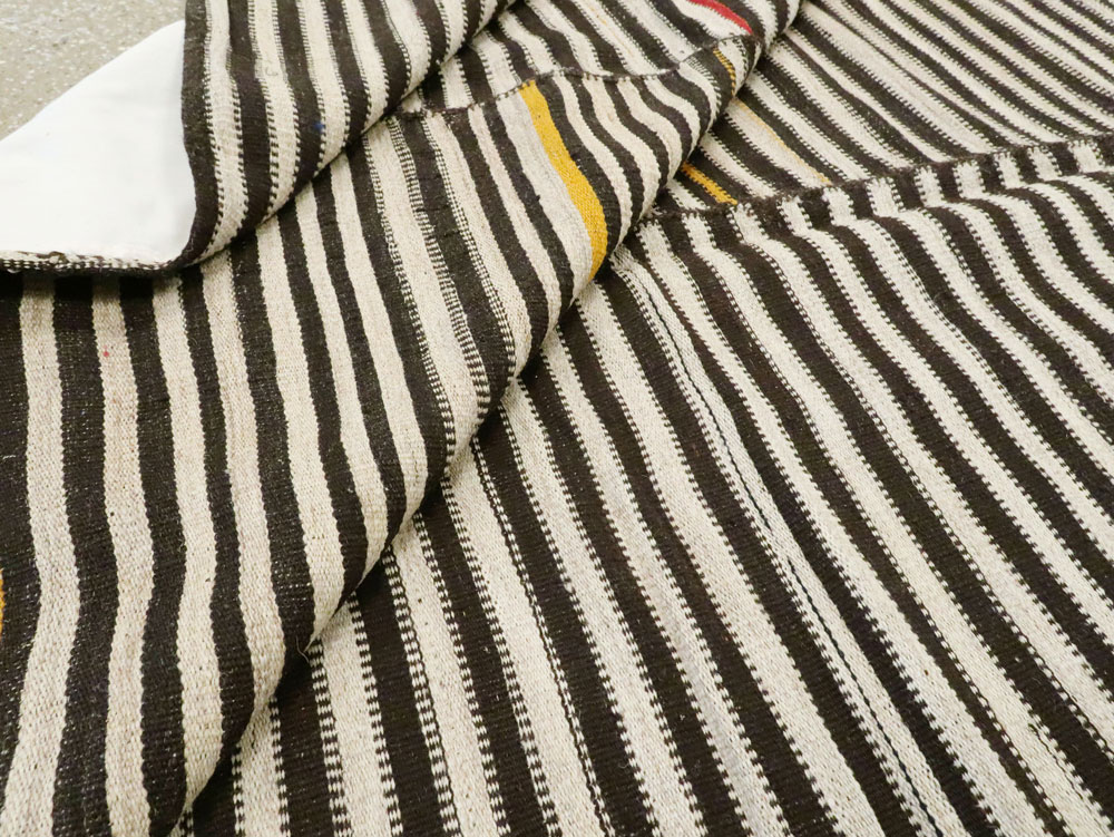 Vintage Persian Flatweave Kilim, No.22509 - Staging