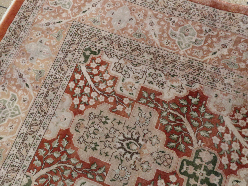 Vintage Persian Tabriz Carpet, No.22528 - Staging