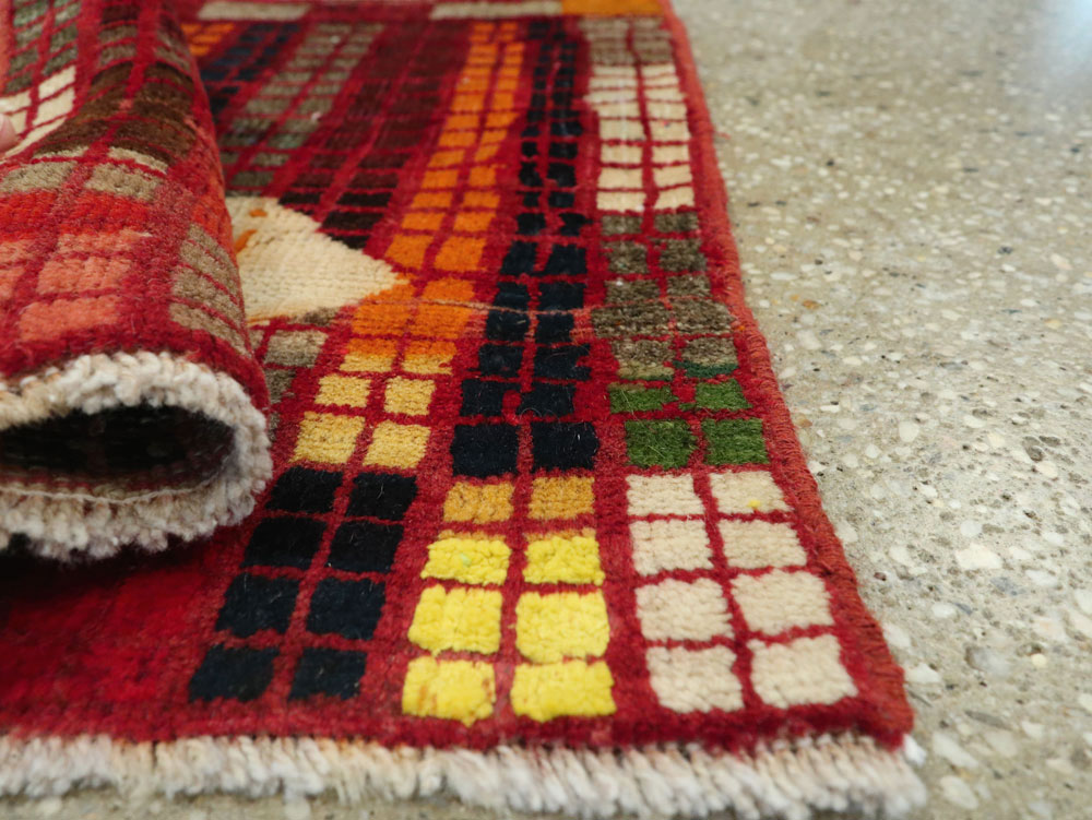 Vintage Persian Gabbeh Rug, No.22620 - Staging