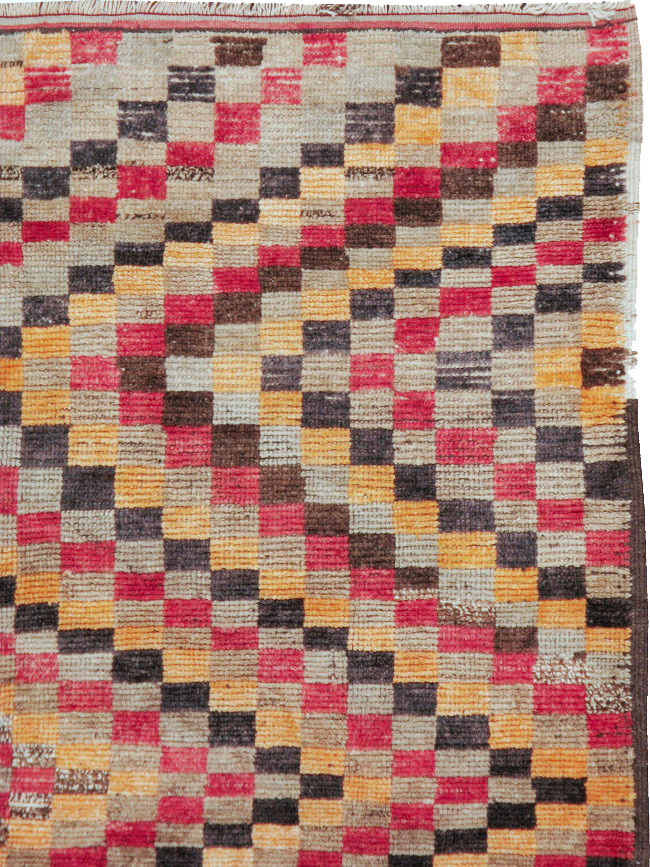 Vintage Turkish Anatolian Carpet, No.22644 - Staging