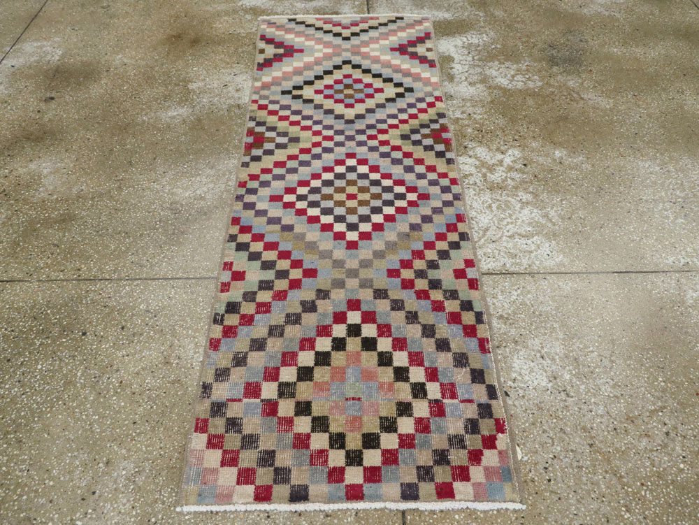 Vintage Turkish Anatolian Runner, No.22657 - Staging