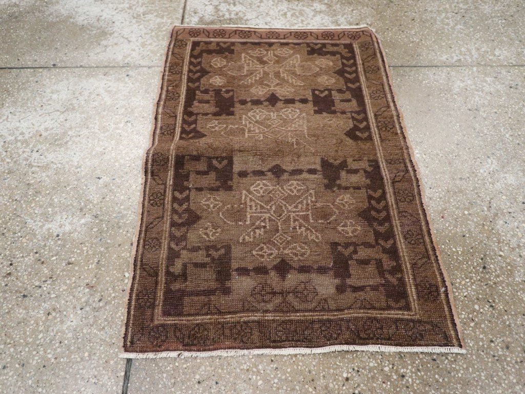 Vintage Persian Malayer Throw Rug, No.22672 - Staging
