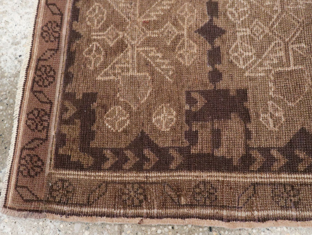 Vintage Persian Malayer Throw Rug, No.22672 - Staging
