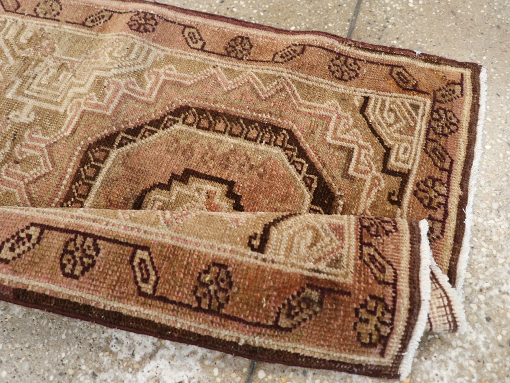 Antique Khotan Rug, No.22674 - Staging